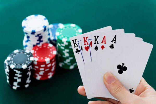 bai-rac-trong-poker-win79-2